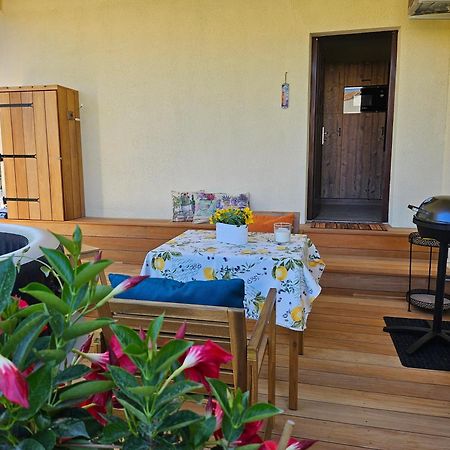 Charmant Studio Pres De La Plage Avec Jacuzzi Et Terrasse Privative Villeneuve-Loubet Buitenkant foto
